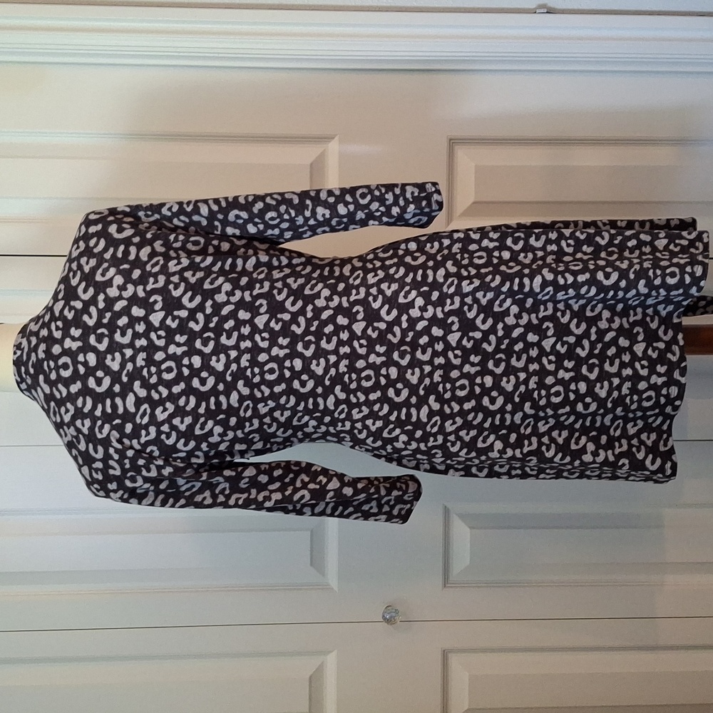 Leopard Print Robe - Picture 3 of 6